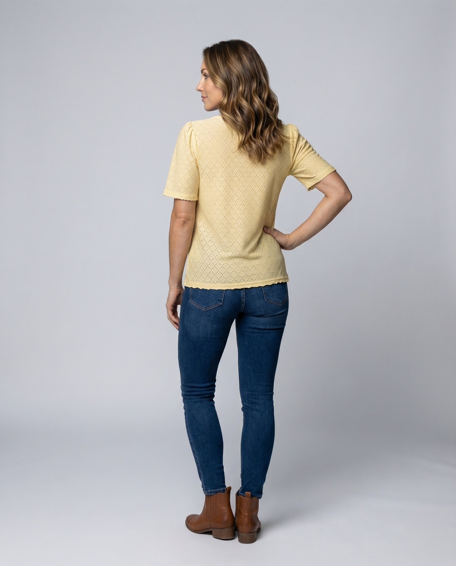 Product 15566717911370 - back_view