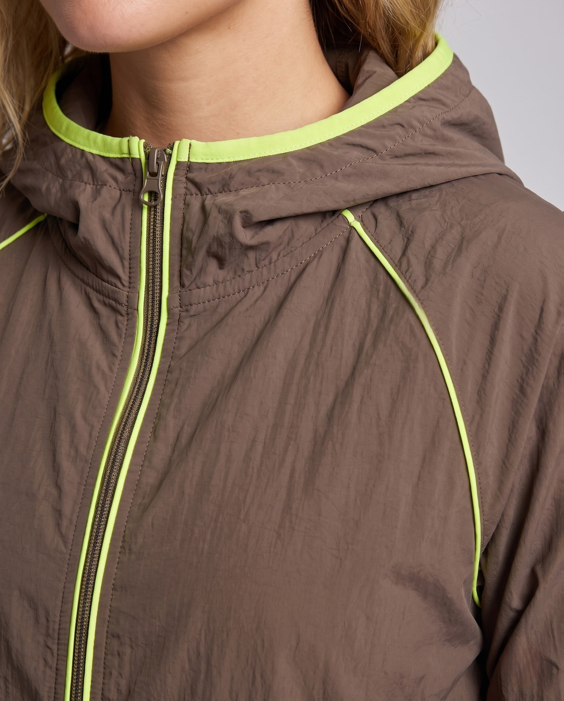 Product 15869429383498 - close_up_detail