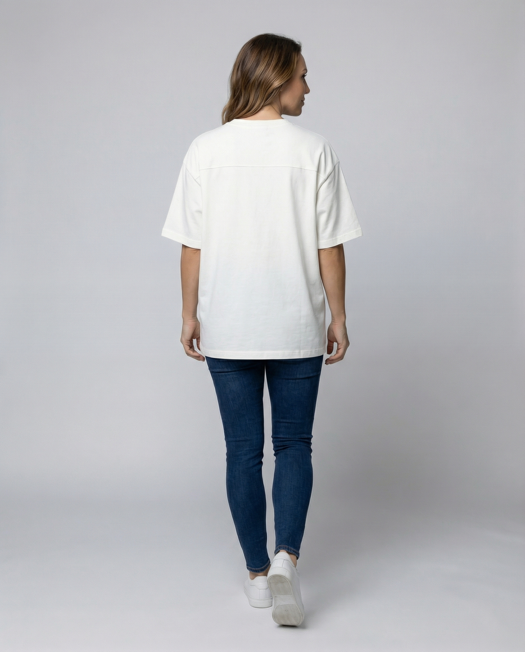 Oversized women's cotton T-shirt-maja-esbjerg20250327-Calm Wears-White-S-Calm Wears