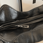 Elegant shoulder bag
