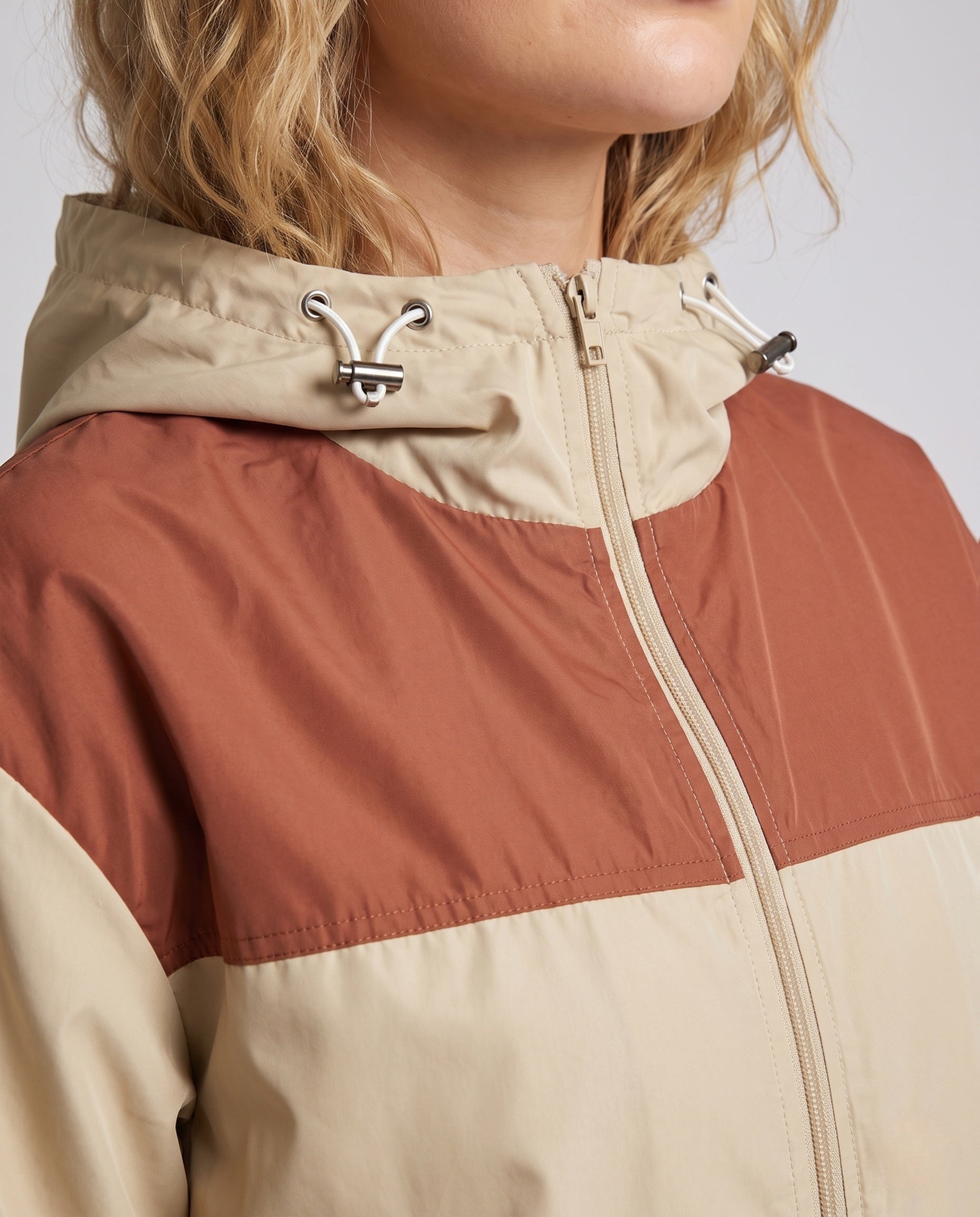 Product 15874244313418 - close_up_detail