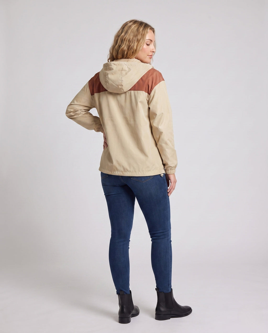 Product 15874244313418 - back_view