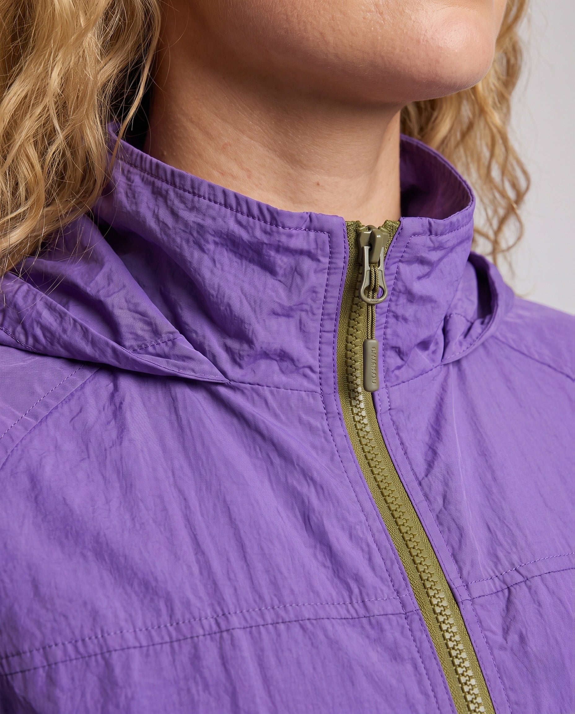 Product 15874244411722 - close_up_detail
