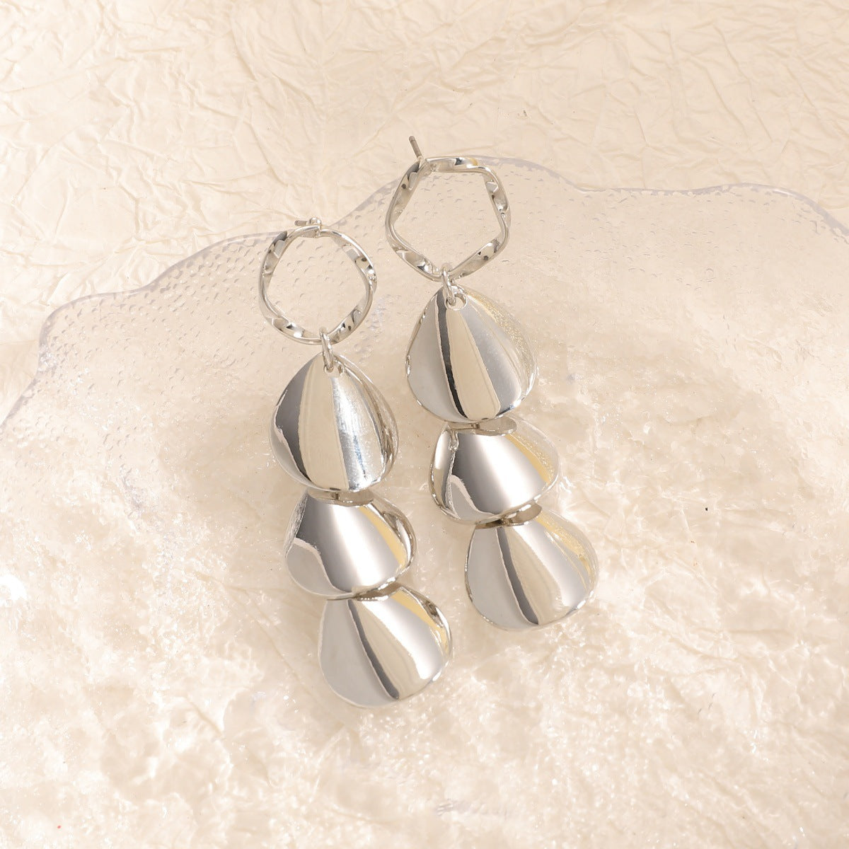Women Hanging Earrings with Elegant Shell Design Calm Wears-https://detail.1688.com/offer/1026733626733.html-Calm Wears-Silver-Calm Wears