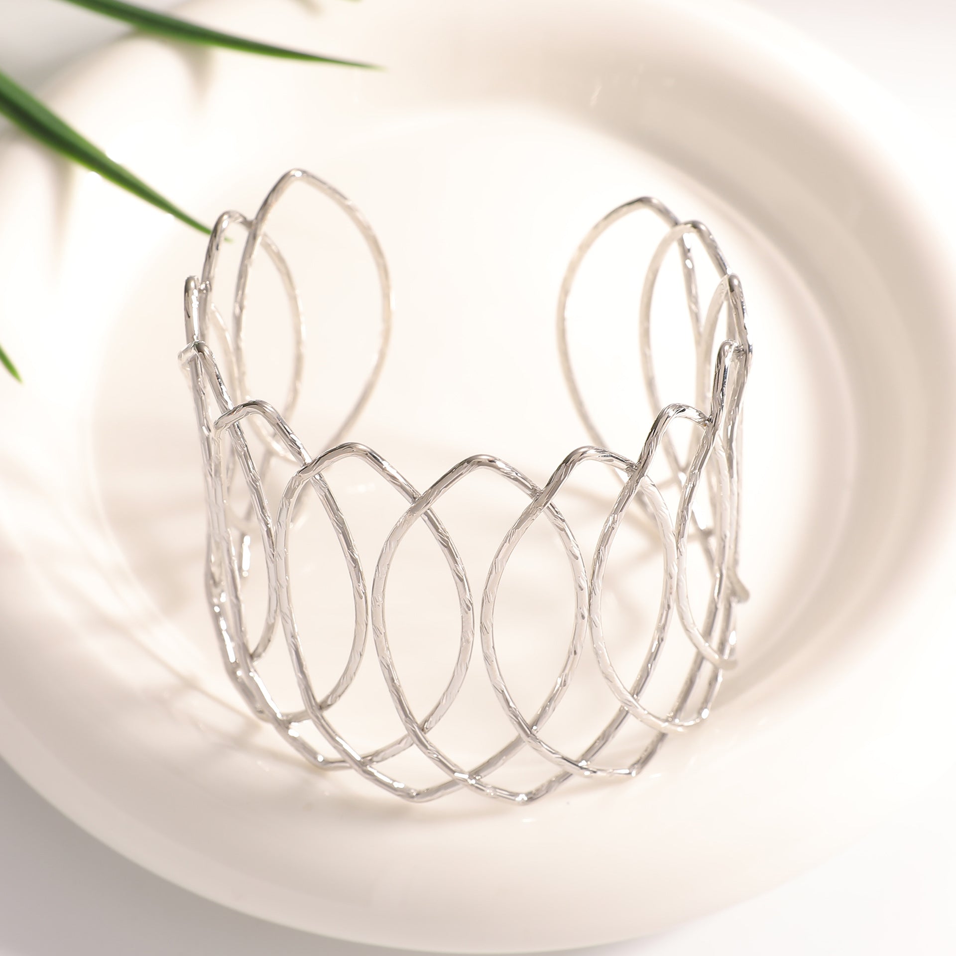 Women Open Bangle with Artfully Curved Design Calm Wears-https://detail.1688.com/offer/1055091677621.html-Calm Wears-Silver-Calm Wears