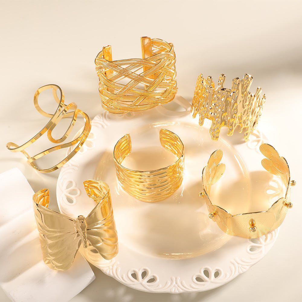 Women Open Bangle with Artistic Relief Design Calm Wears-https://detail.1688.com/offer/1045189236249.html-Calm Wears-Unknown-Calm Wears