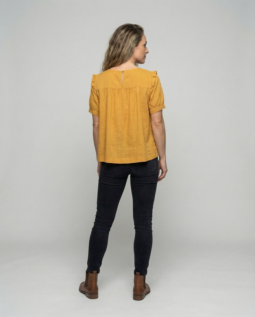 Product 15566692811082 - back_view