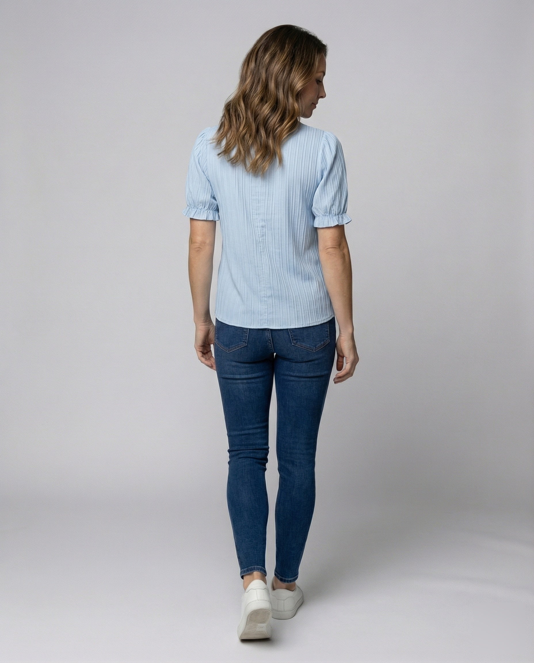 Product 15566716567882 - back_view