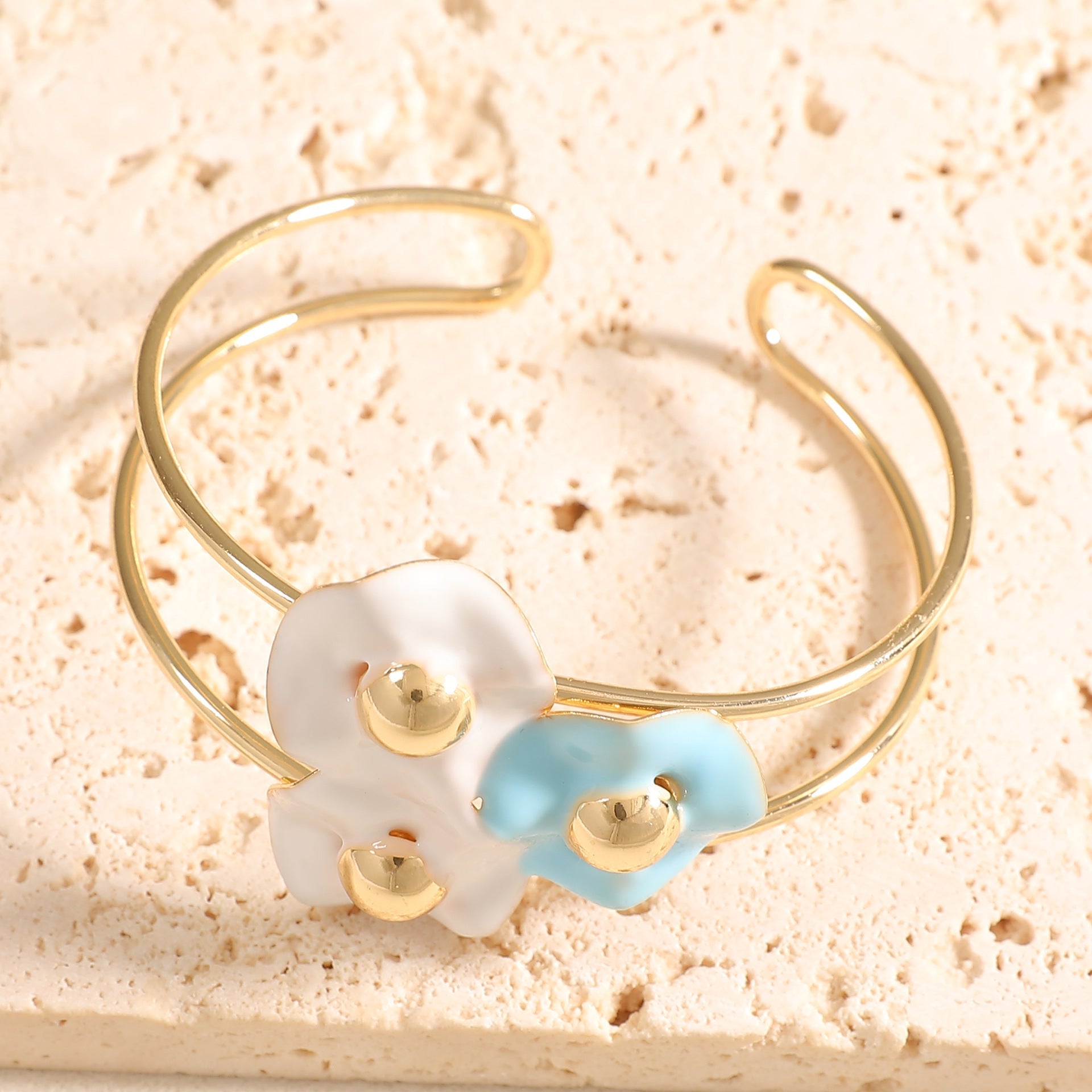 Women's bangle with elaborate floral design Calm Wears-https://detail.1688.com/offer/1048202083739.html-Calm Wears-Style 3-Calm Wears