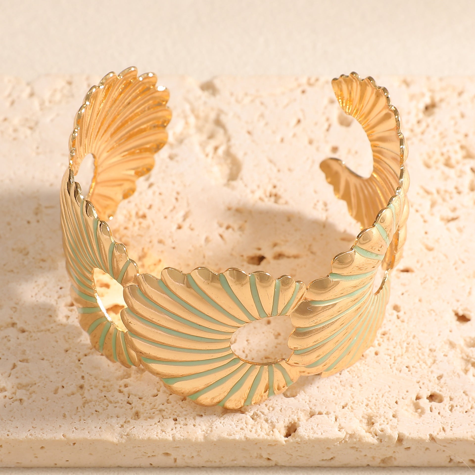 Women's bangle with elegant shell design Calm Wears-https://detail.1688.com/offer/1048972790285.html-Calm Wears-Style 4-Calm Wears