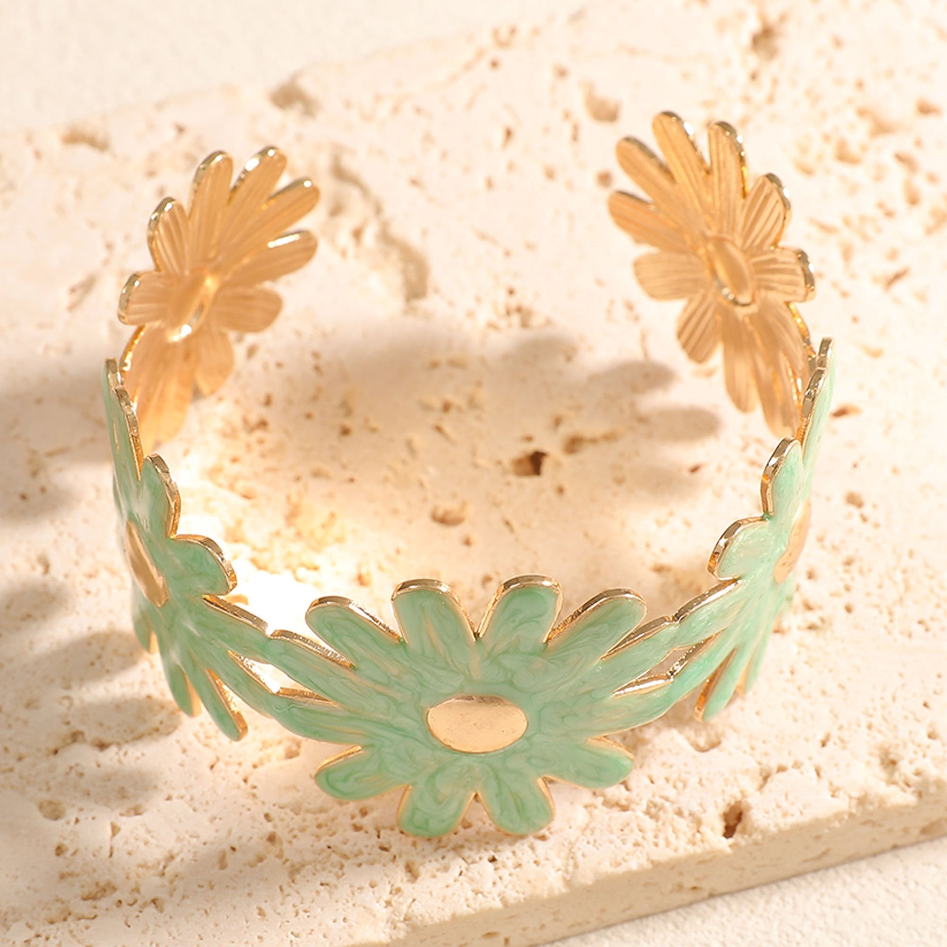 Women's bangle with floral flower pattern Calm Wears-https://detail.1688.com/offer/1050891280883.html-Calm Wears-Unknown-Calm Wears