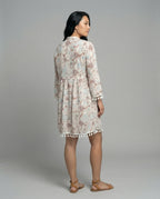 Women's beach dress with high collar and romantic floral pattern-https://detail.1688.com/offer/640145987035.html-Calm Wears-White-S-Calm Wears