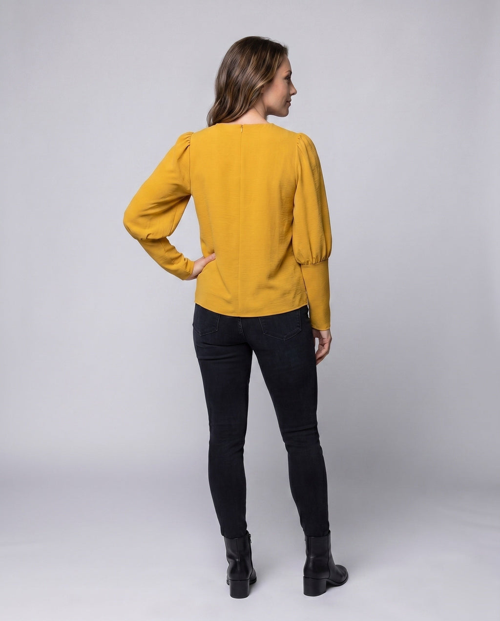 Product 15633169744202 - back_view