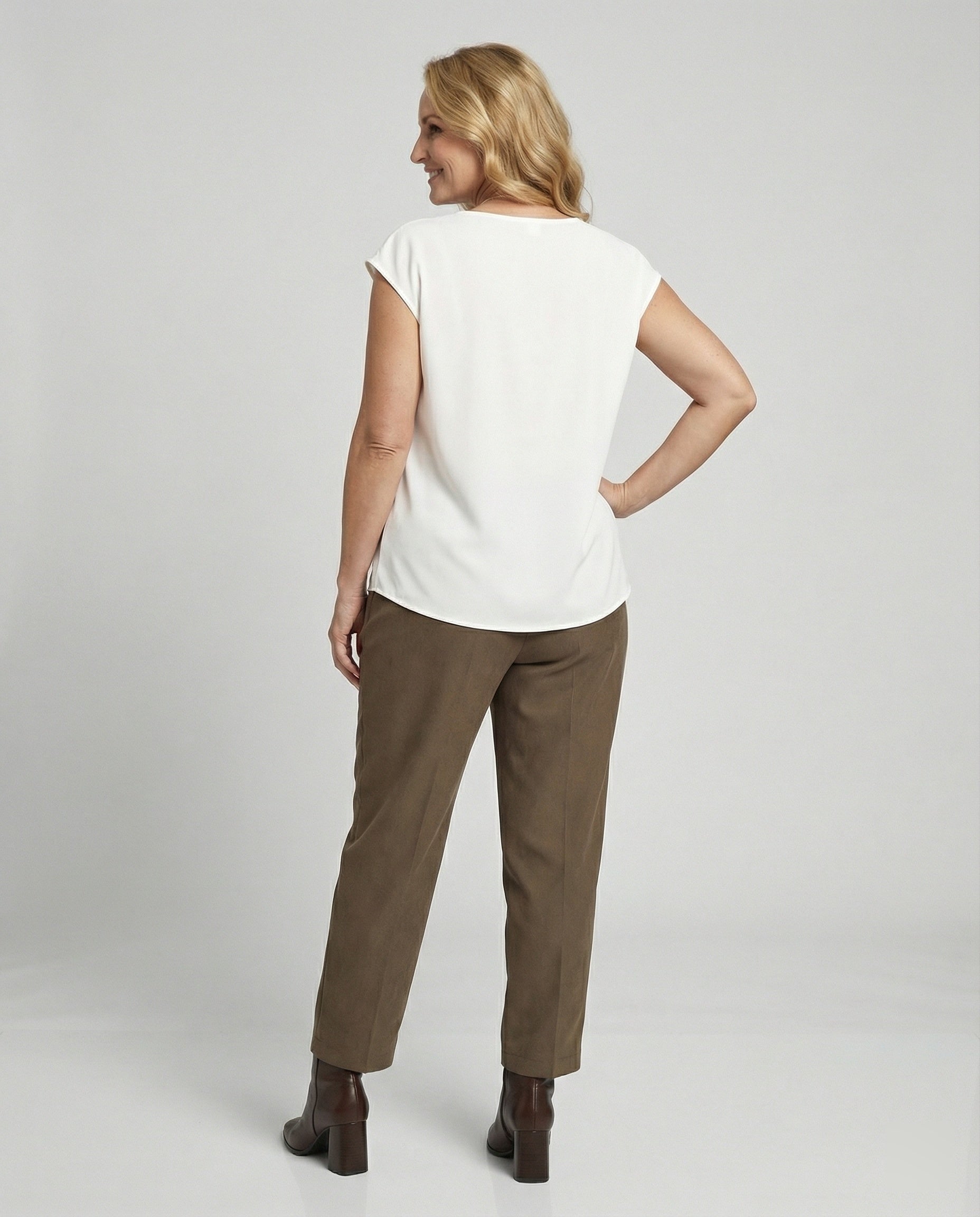 Women's blouse top elegant round neck-https://detail.1688.com/offer/904152482044.html-Calm Wears-Cream-XL-Calm Wears