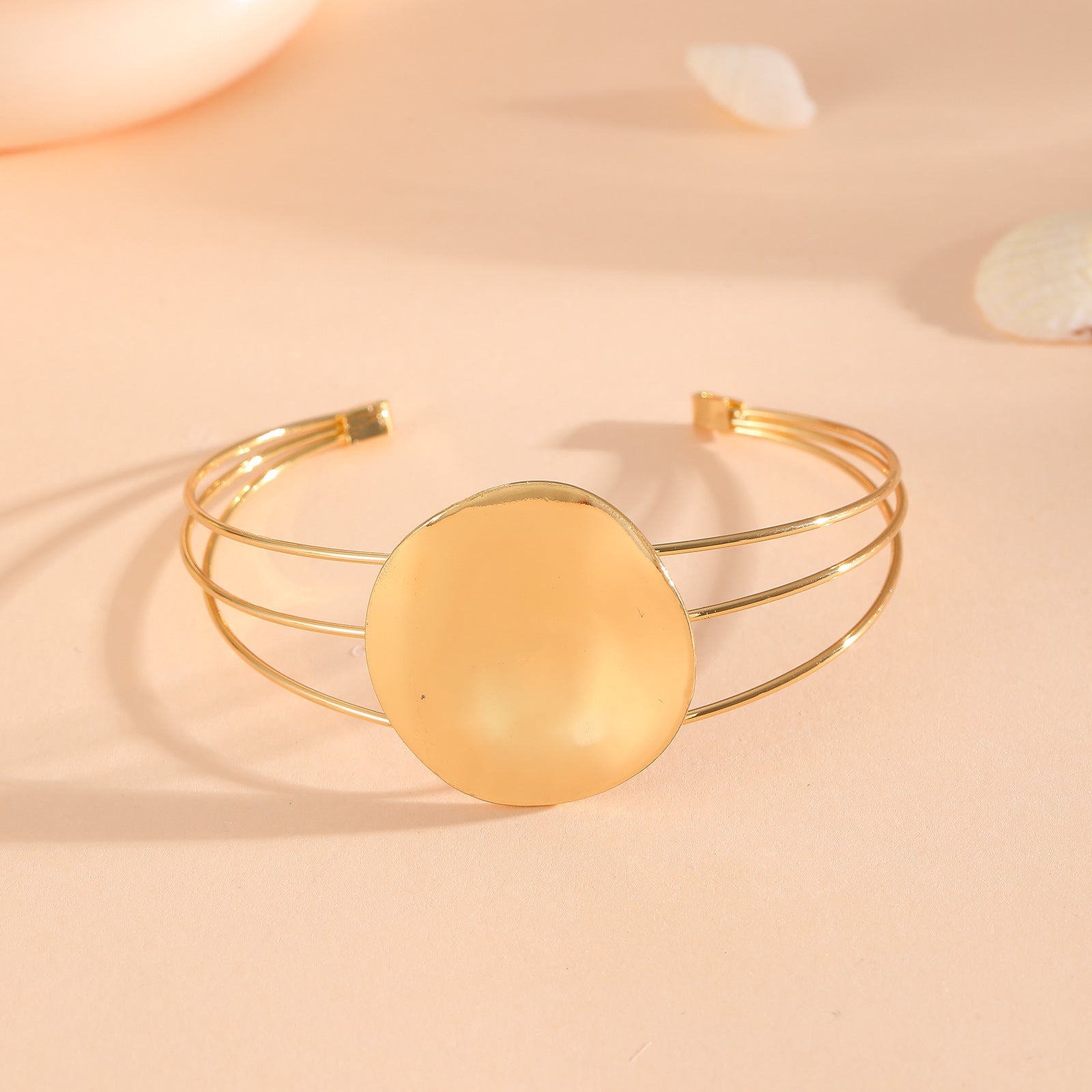 Women's bracelet with intricate bow design Calm Wears-https://detail.1688.com/offer/939075742067.html-Calm Wears-E-Form-Calm Wears