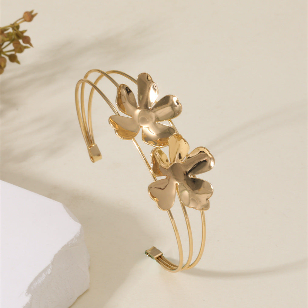 Women's cuff bracelet with artistic leaf motif Calm Wears-https://detail.1688.com/offer/898942880722.html-Calm Wears-Gold yellow-Calm Wears