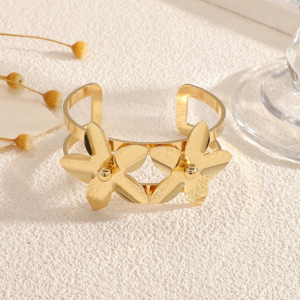 Women's cuff bracelet with floral design Calm Wears-https://detail.1688.com/offer/1040163889151.html-Calm Wears-Bracelet-Calm Wears
