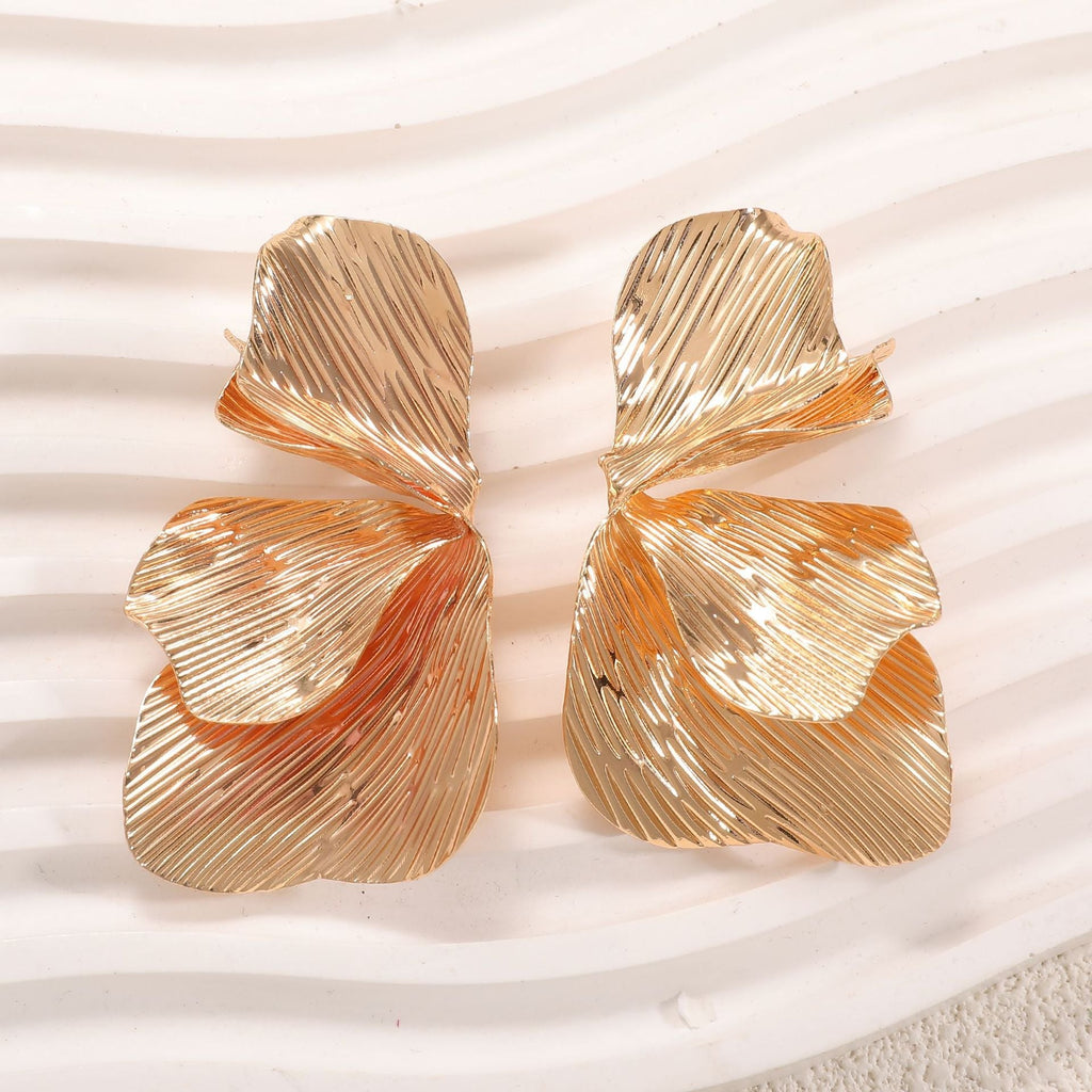 Women's ear clips in an elegant, textured design Calm Wears-https://detail.1688.com/offer/908630295123.html-Calm Wears-Gold yellow-Calm Wears