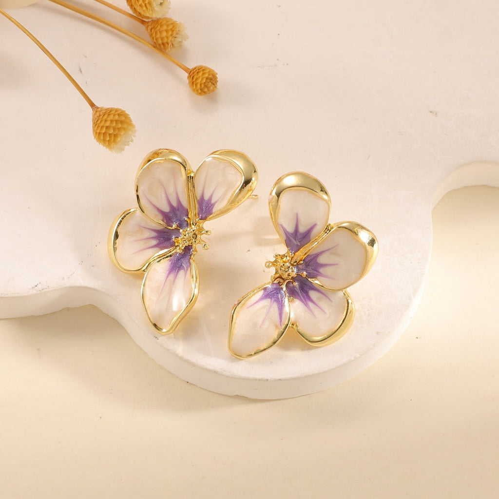 Women's ear clips in elegant floral design with a glossy coating Calm Wears-https://detail.1688.com/offer/1030684444667.html-Calm Wears-Calm Wears