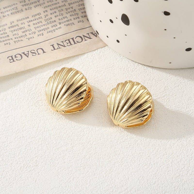 Women's ear clips in elegant shell design Calm Wears-https://detail.1688.com/offer/793517413670.html-Calm Wears-Gold-Calm Wears