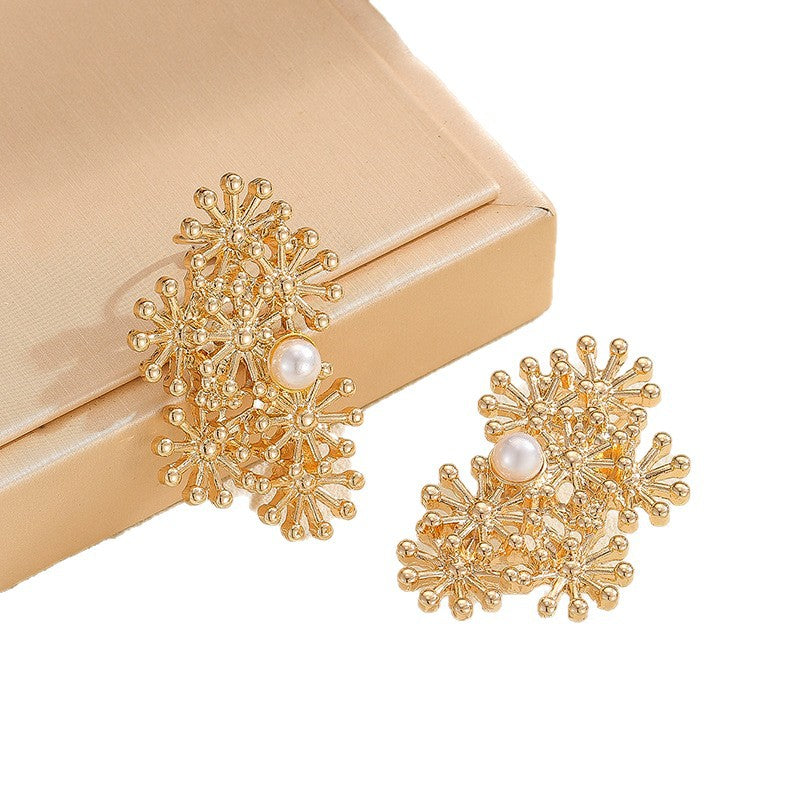 Women’s ear clips with elaborate flower design and pearl accent Calm Wears-https://detail.1688.com/offer/759858024623.html-Calm Wears-Gold-Calm Wears