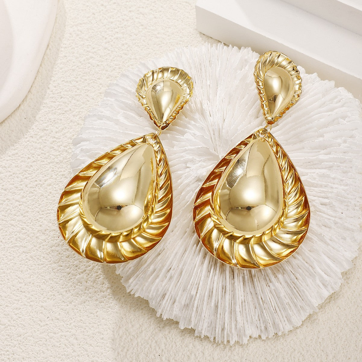 Women's earrings in artistic, structured design Calm Wears-https://detail.1688.com/offer/839067662659.html-Calm Wears-Gold-Calm Wears