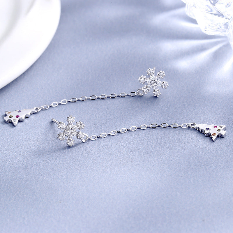 Women’s earrings with sparkling snowflake pendant and chain embellishment Calm Wears-https://detail.1688.com/offer/612456433870.html-Calm Wears-White-925-Calm Wears