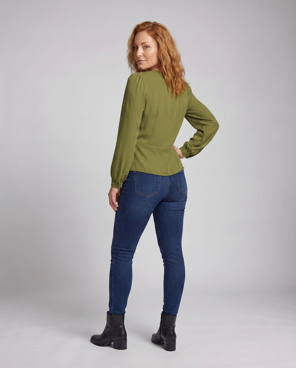 Product 15606905602378 - back_view