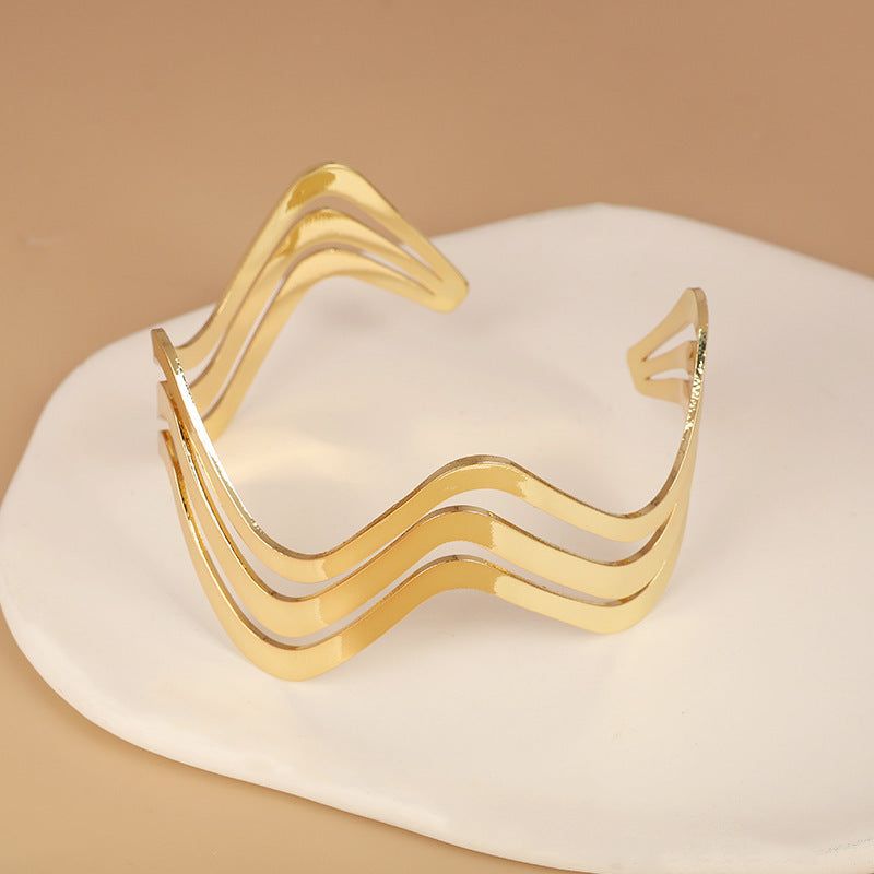Women's elegant bracelet with artistic floral design Calm Wears-https://detail.1688.com/offer/844877378300.html-Calm Wears-Gold-Calm Wears