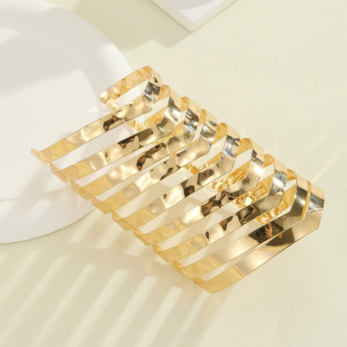 Women's hair accessories with shiny, curved elements Calm Wears-https://detail.1688.com/offer/825232837415.html-Calm Wears-Gold-Calm Wears