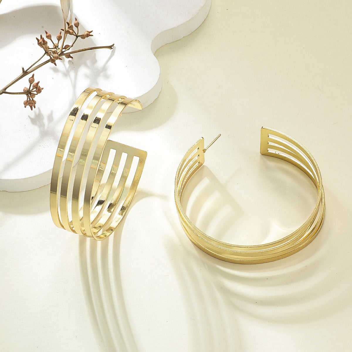 Women's Hanging Earrings in Elegant Wave Pattern Calm Wears-https://detail.1688.com/offer/910787278302.html-Calm Wears-Gold yellow-Calm Wears