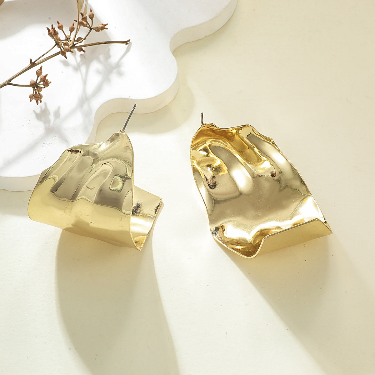 Women's Hanging Earrings in Elegant Wave Pattern Calm Wears-https://detail.1688.com/offer/910787278302.html-Calm Wears-Gold yellow-Calm Wears