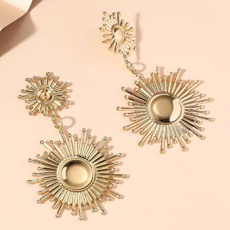 Women's Hanging Earrings in Modern Radiant Design Calm Wears-https://detail.1688.com/offer/1028183069381.html-Calm Wears-Gold-Calm Wears