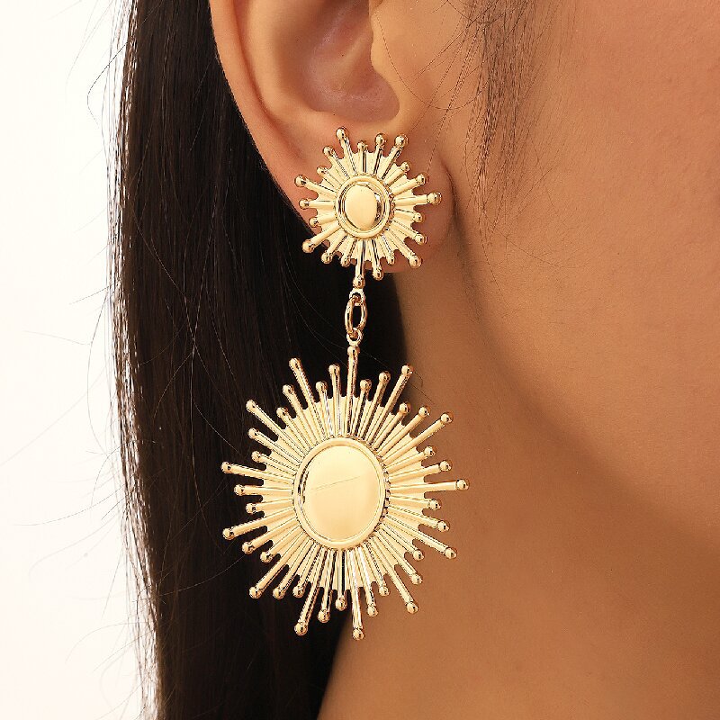 Women's Hanging Earrings in Modern Radiant Design Calm Wears-https://detail.1688.com/offer/1028183069381.html-Calm Wears-White-Calm Wears
