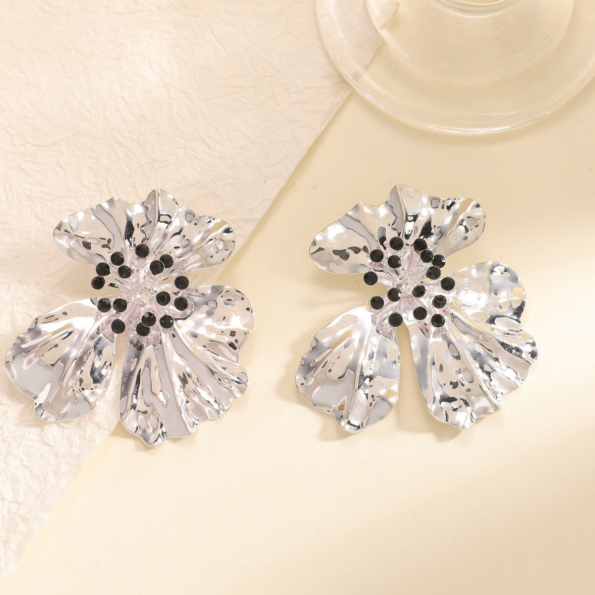 Women’s metal flower earrings with sparkling red accents Calm Wears-https://detail.1688.com/offer/1028446672901.html-Calm Wears-White-Calm Wears