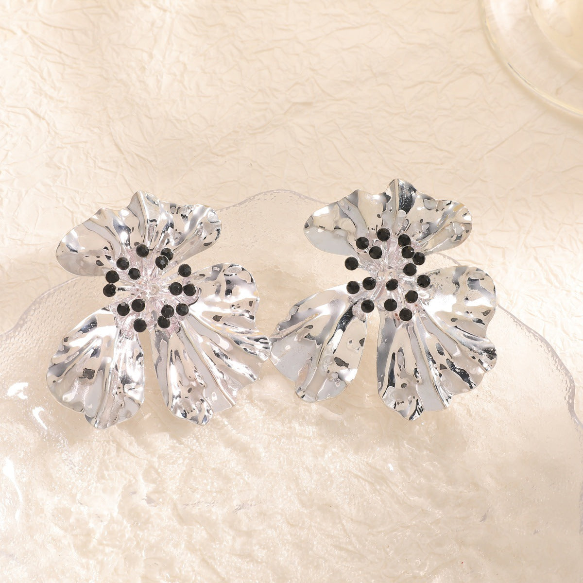 Women’s metal flower earrings with sparkling red accents Calm Wears-https://detail.1688.com/offer/1028446672901.html-Calm Wears-White-Calm Wears