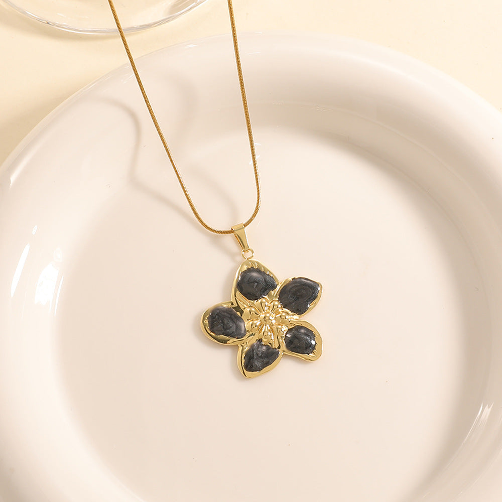 Women’s necklace with elaborately designed flower pendant Calm Wears-https://detail.1688.com/offer/1033856345265.html-Calm Wears-Black-Calm Wears