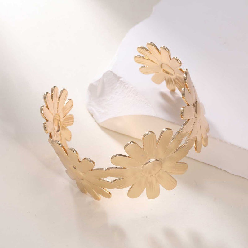 Women's Open Bangle with Elegant Wave Design Calm Wears-https://detail.1688.com/offer/968910162139.html-Calm Wears-Silver-Calm Wears