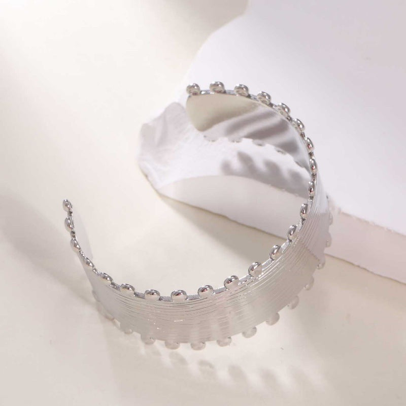 Women's Open Bangle with Elegant Wave Design Calm Wears-https://detail.1688.com/offer/968910162139.html-Calm Wears-Silver-Calm Wears