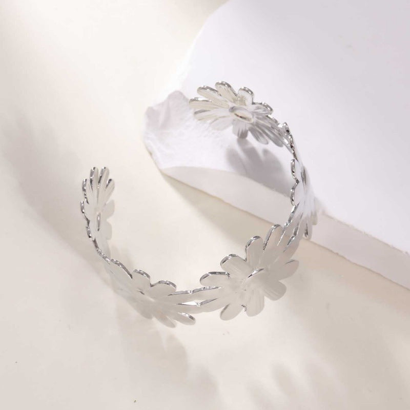 Women's Open Bangle with Elegant Wave Design Calm Wears-https://detail.1688.com/offer/968910162139.html-Calm Wears-Silver-Calm Wears