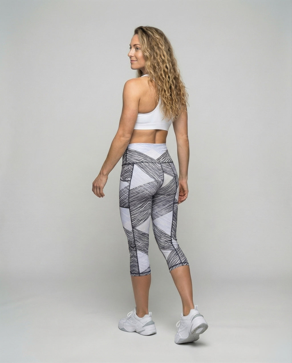 Product 15552476545354 - back_view