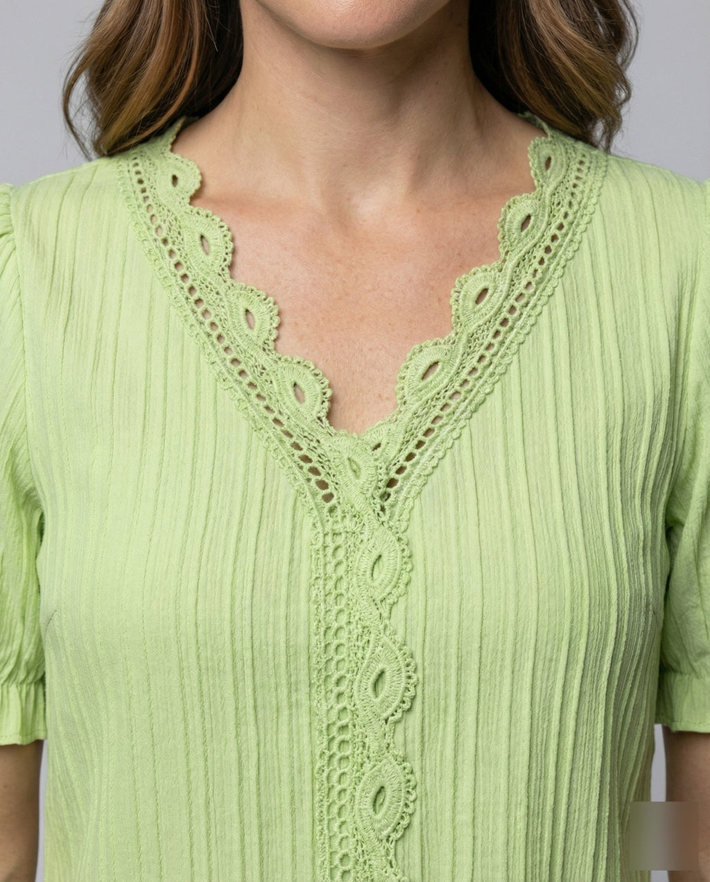 Product 15566639857994 - close_up_detail
