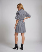 Product 15634916802890 - back_view