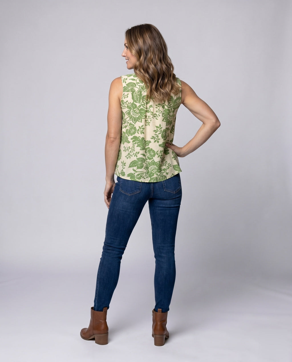 Product 15634912674122 - back_view