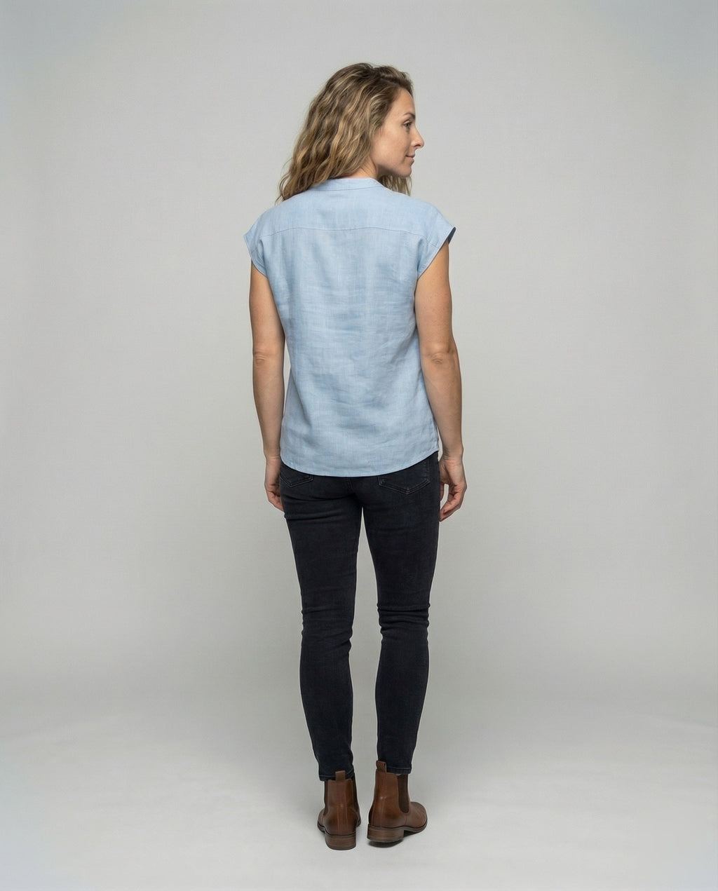 Product 15566693105994 - back_view