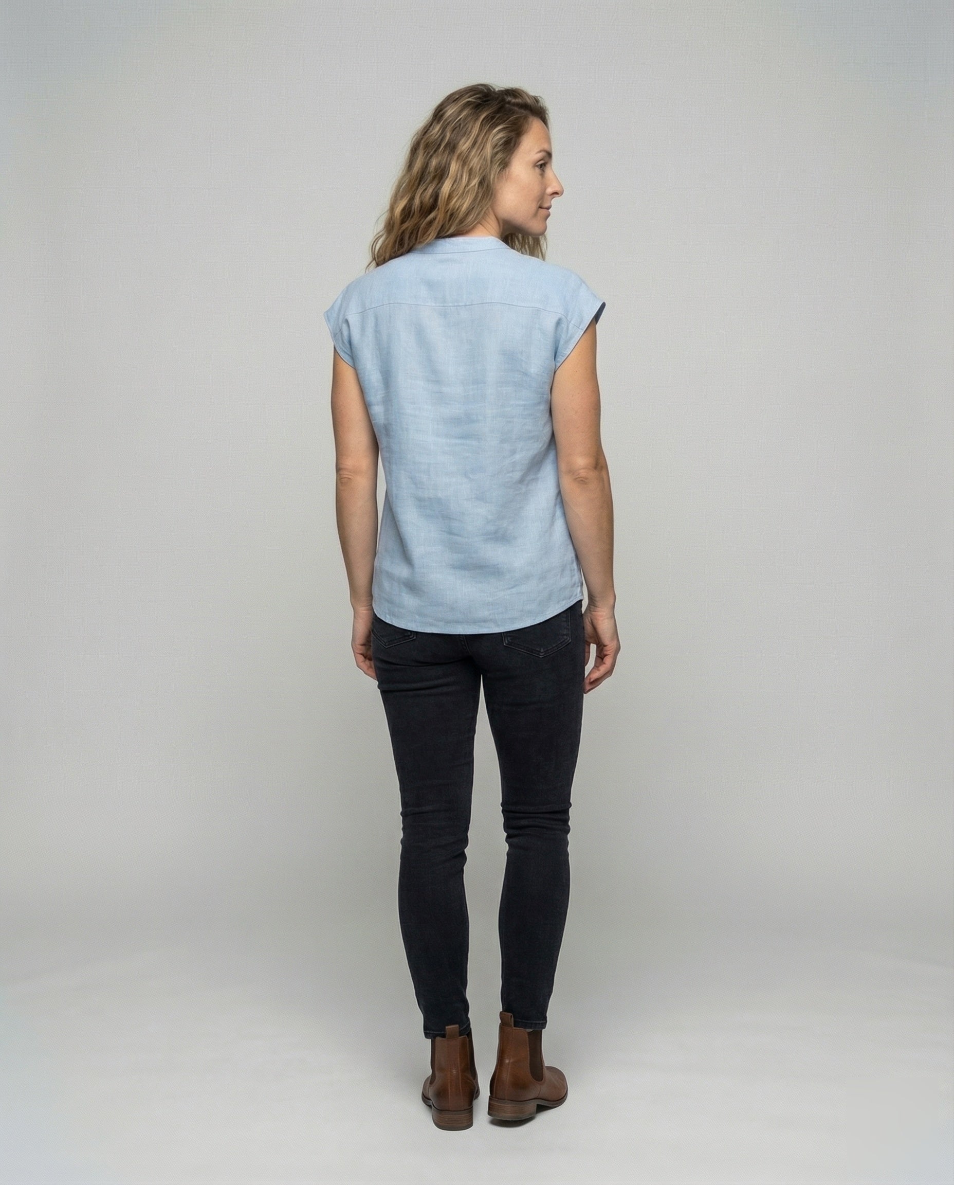 Product 15566693105994 - back_view