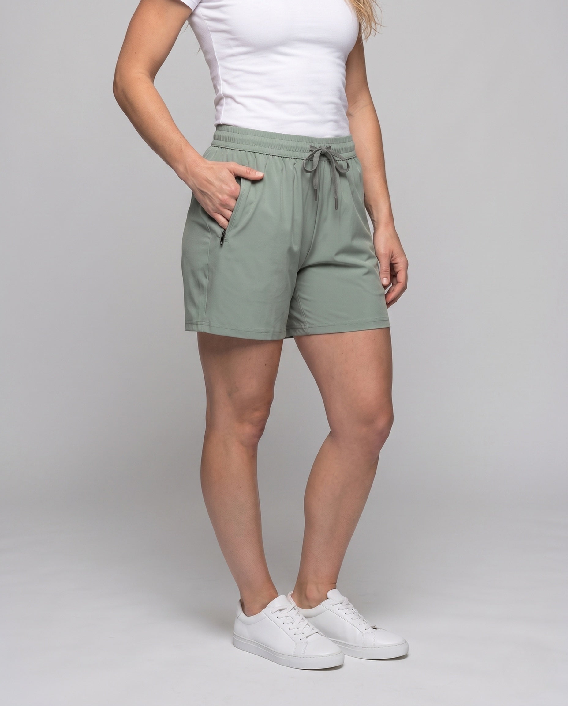 Product 15854561001802 - lower_body