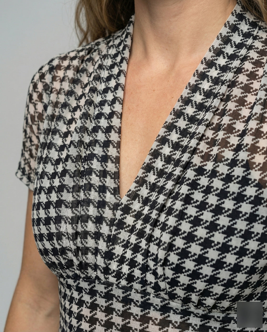 Product 15576248648010 - close_up_detail