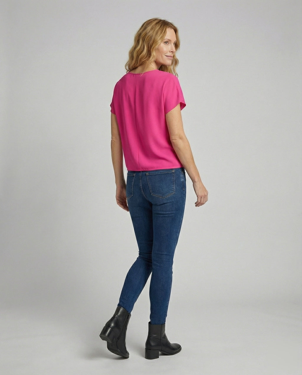 Product 15566701625674 - back_view