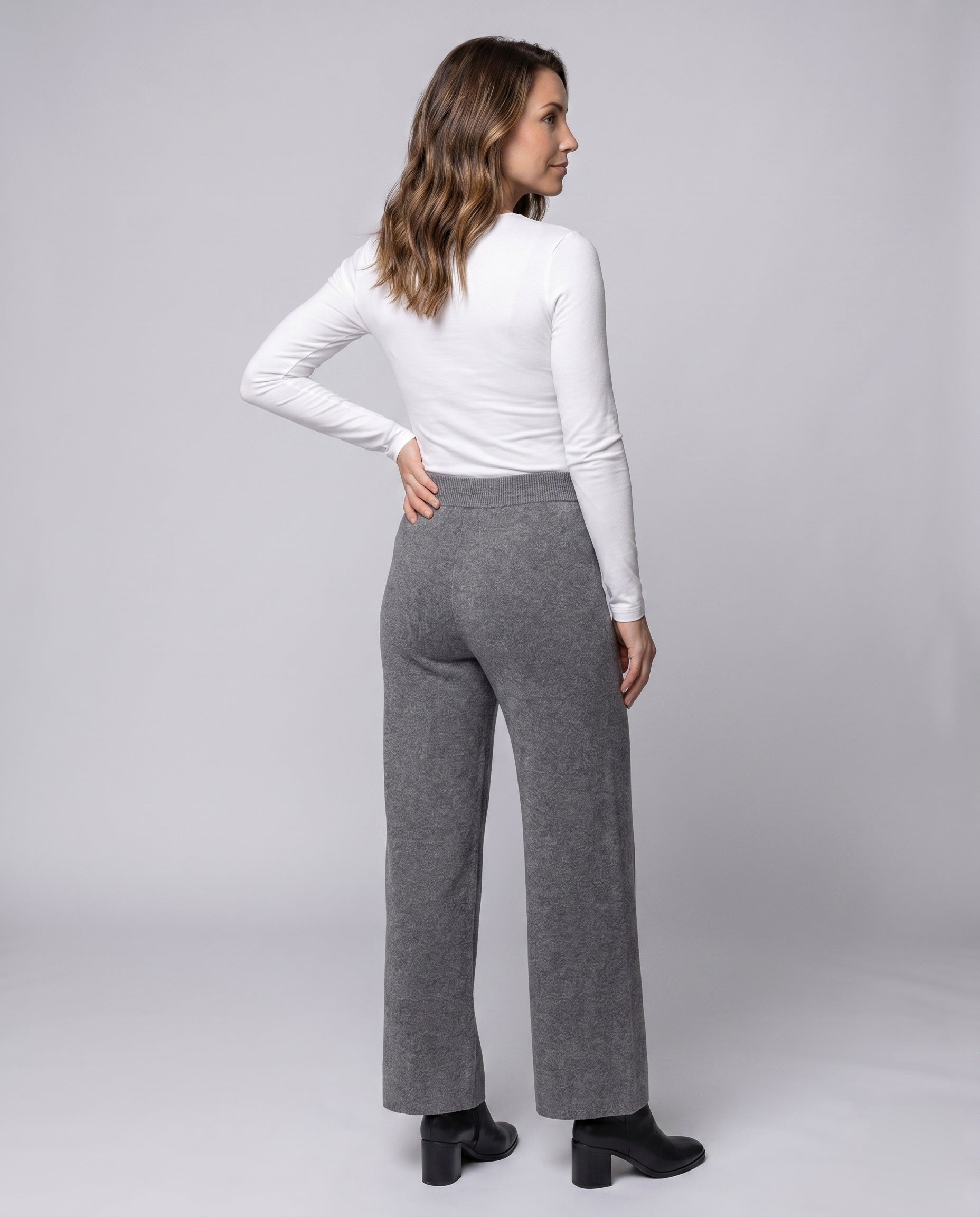 Product 15625042624842 - back_view